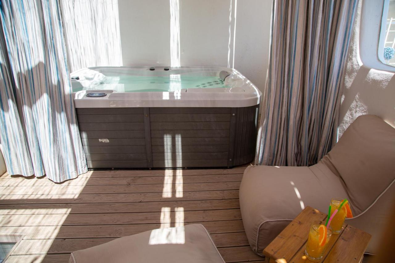 Glykeria Mini Suites Perivolos  Exteriér fotografie